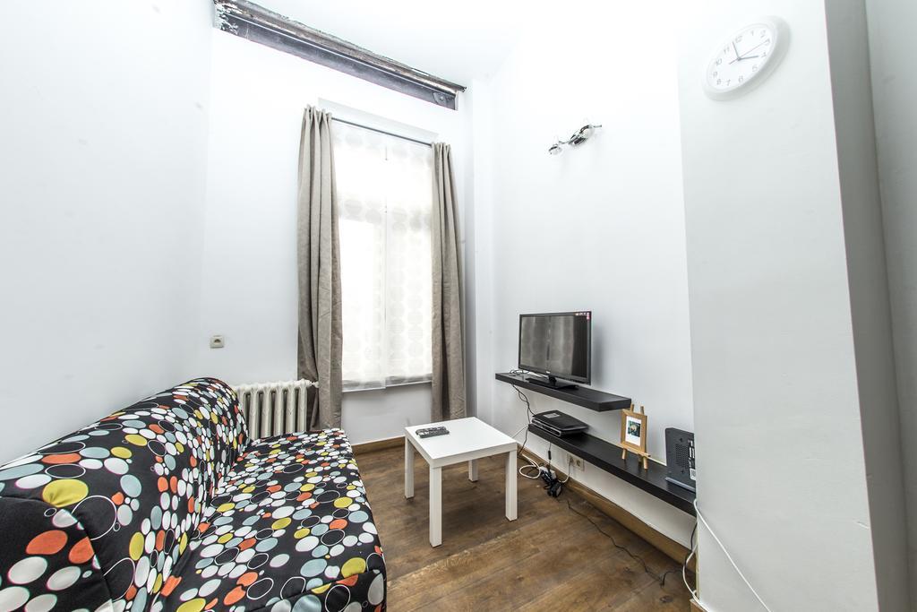 Rentbynight Aparthotel Brüsszel Szoba fotó