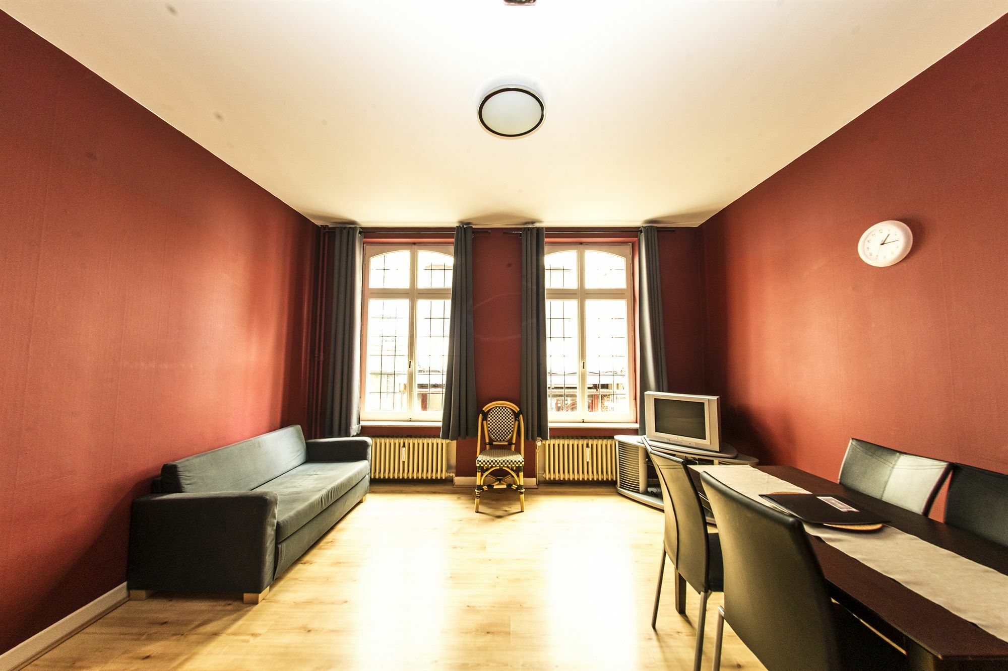 Rentbynight Aparthotel Brüsszel Kültér fotó